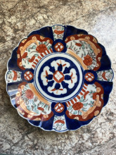 Large plate/charger, possible Japanese Imari